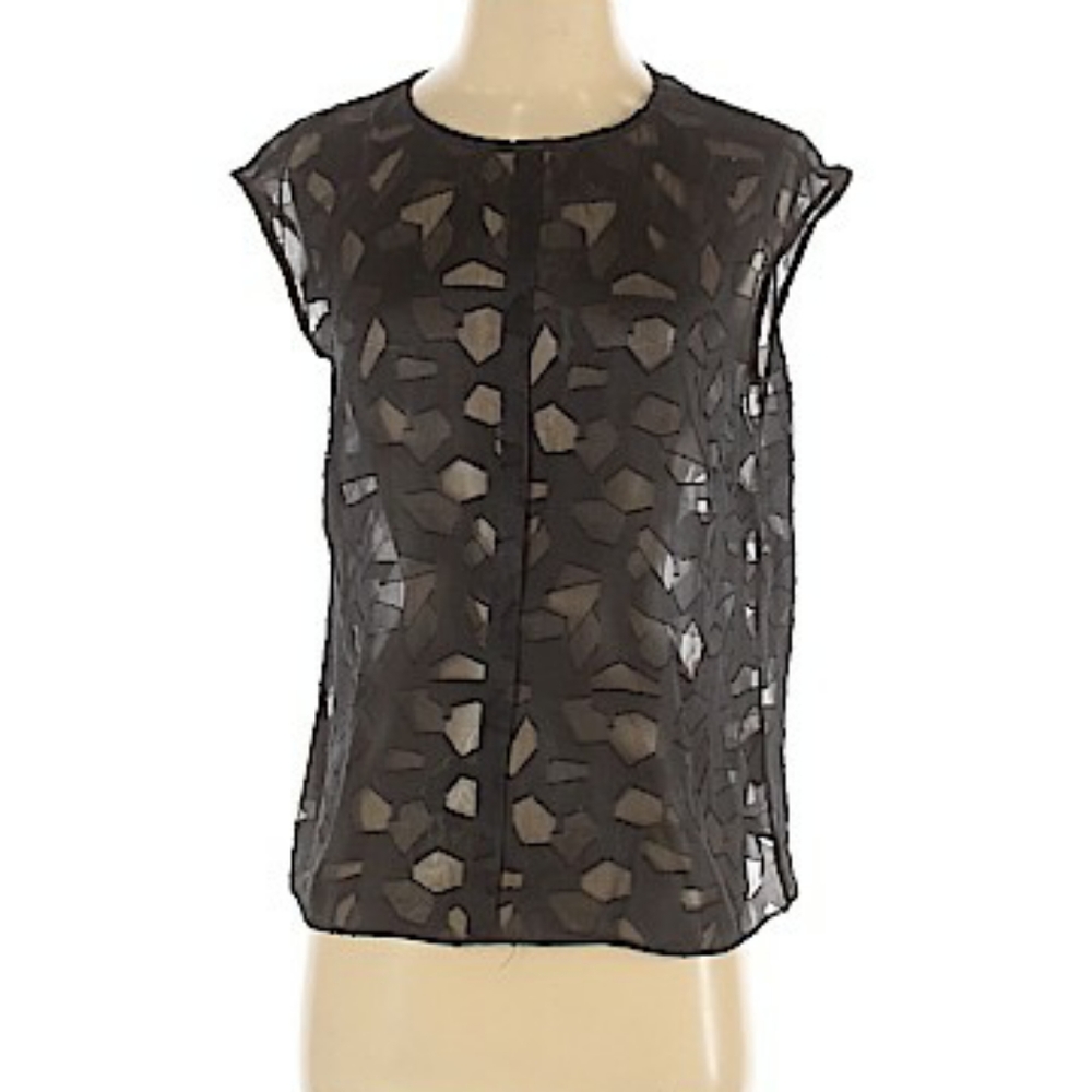 Worthington

Size  1X Short Sleeve Blouse